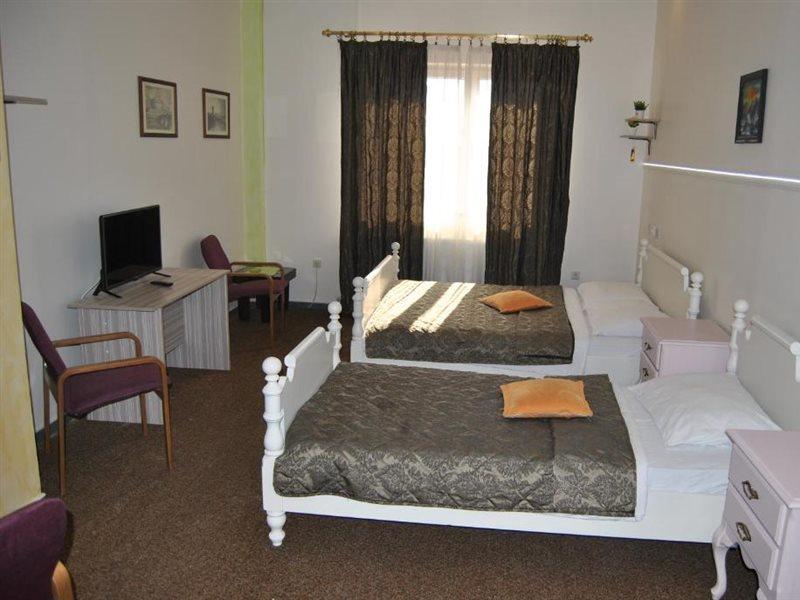 Hotel Italia Сараево Экстерьер фото