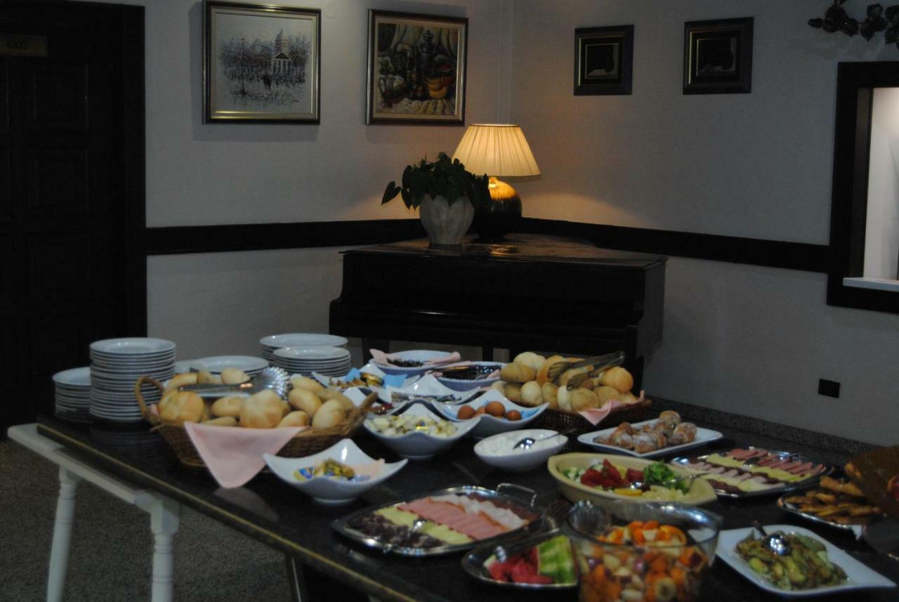 Hotel Italia Сараево Экстерьер фото