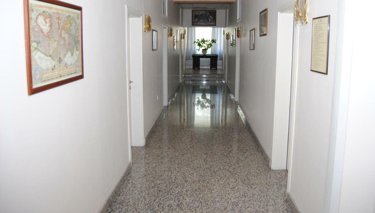Hotel Italia Сараево Экстерьер фото